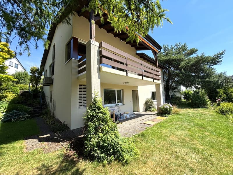 Maison unifamiliale de 5,5 pièces rénovée à neuf, située dans un endroit ensoleillé (17)