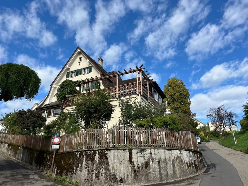 6.5-Zimmer-Einfamilienhaus mit Terrasse und Seesicht (1)