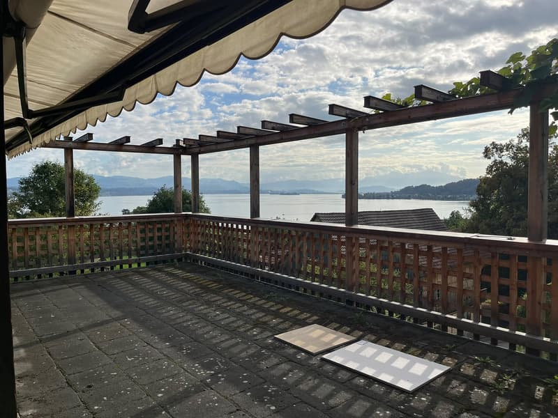 6.5-Zimmer-Einfamilienhaus mit Terrasse und Seesicht (5)