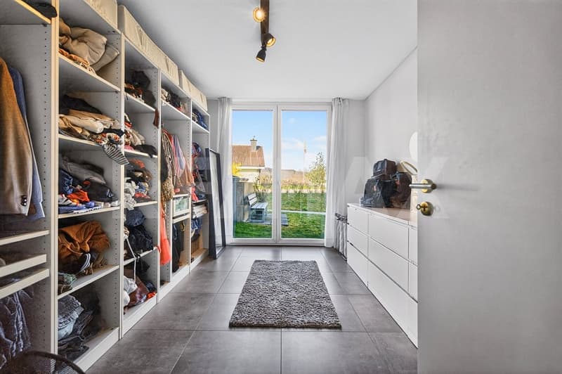 Sunny living on the Bünzaue: 4.5-room apartment with large terrace (11)