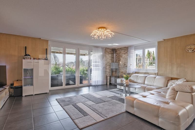Well-maintained, modern 4.5-room ground-floor apartment with seating area (4)