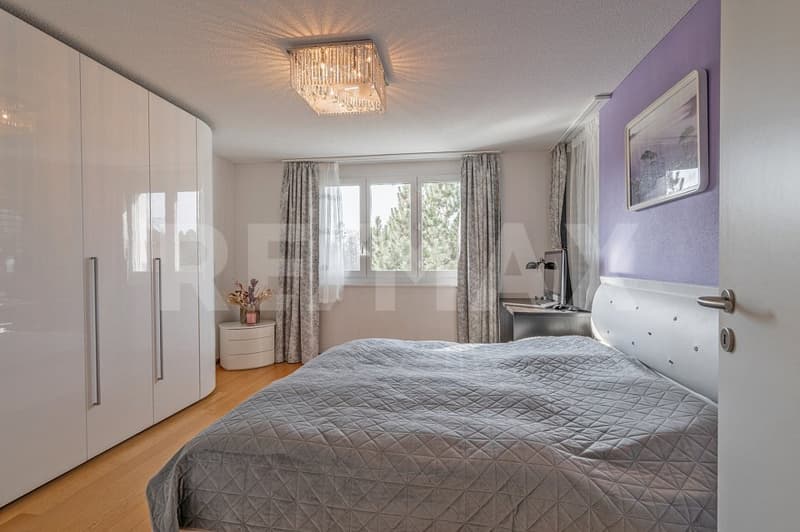 Well-maintained, modern 4.5-room ground-floor apartment with seating area (10)