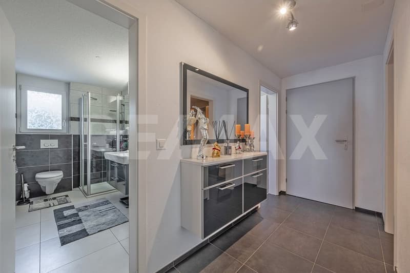 Well-maintained, modern 4.5-room ground-floor apartment with seating area (6)