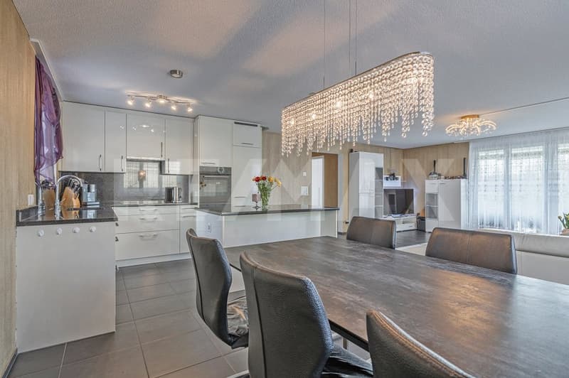 Well-maintained, modern 4.5-room ground-floor apartment with seating area (3)