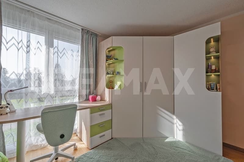 Well-maintained, modern 4.5-room ground-floor apartment with seating area (8)