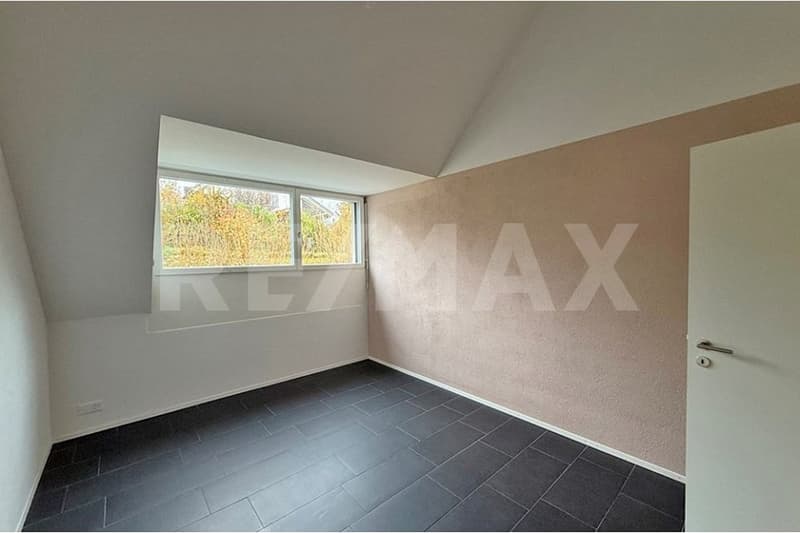 Modern 5.5-room attic apartment (9)