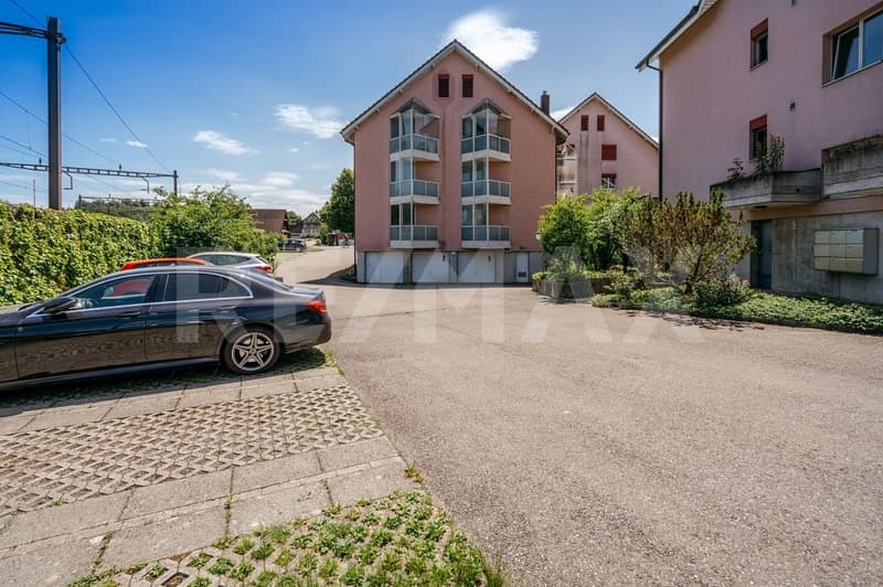 Well connected: uncomplicated 3½-room apartment with garden (4)
