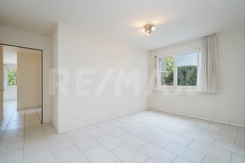 Well connected: uncomplicated 3½-room apartment with garden (10)