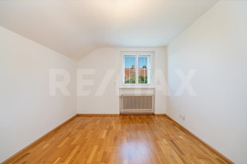 Living with a view Detached single-family house in a privileged location in Urdorf (10)