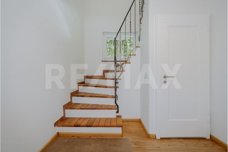 Living with a view Detached single-family house in a privileged location in Urdorf (8)