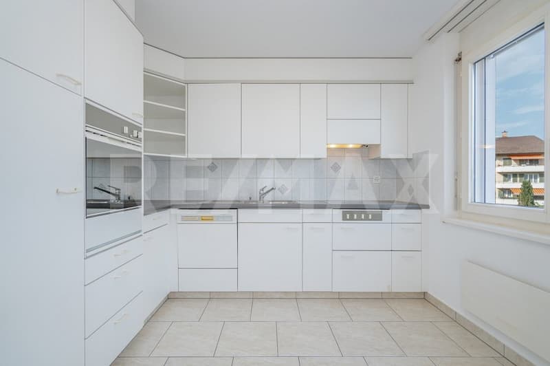 Alltag mit Lebensqualität: 4½-Zimmer-Wohnung mitten in Wettingen (7)