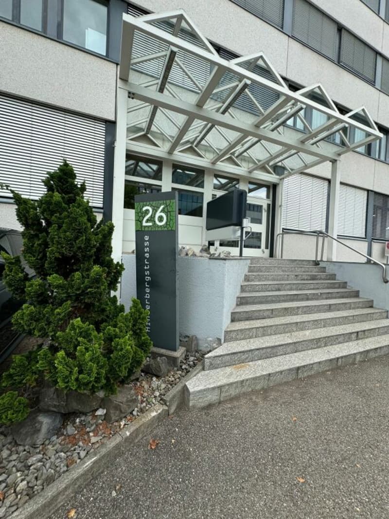 Bureau 238 m2 à 6312 Steinhausen (1)