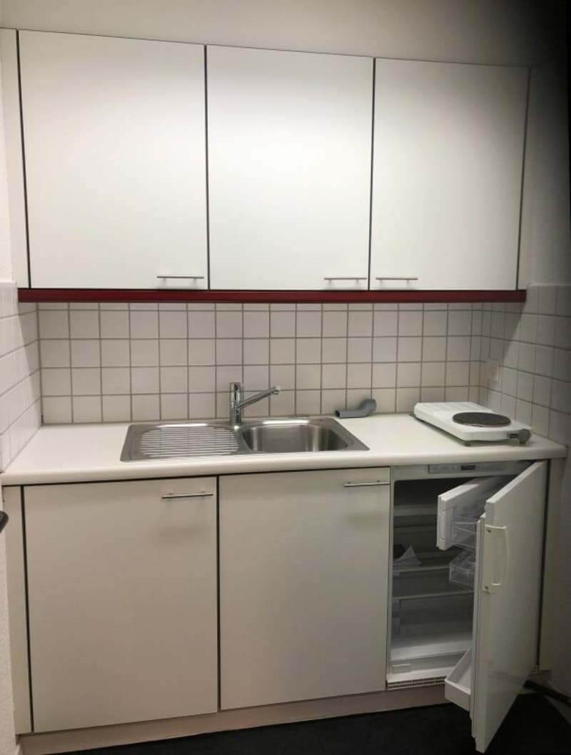 Office 156 m2 in Steinhausen (7)