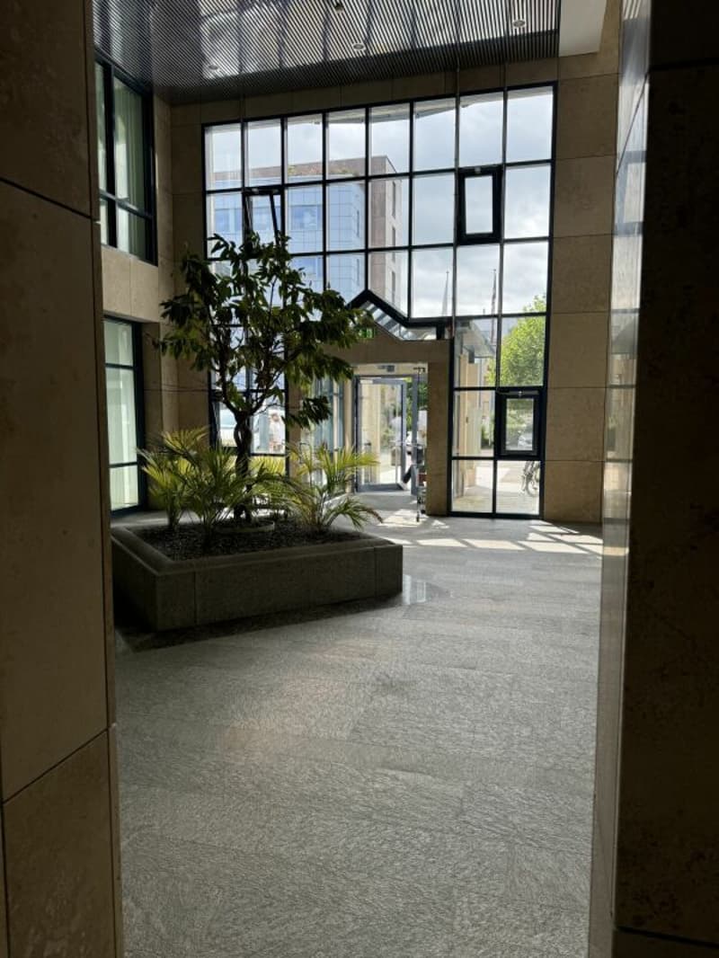 358 m2 flexible Bürofläche im Erdgeschoss in Rotkreuz (4)
