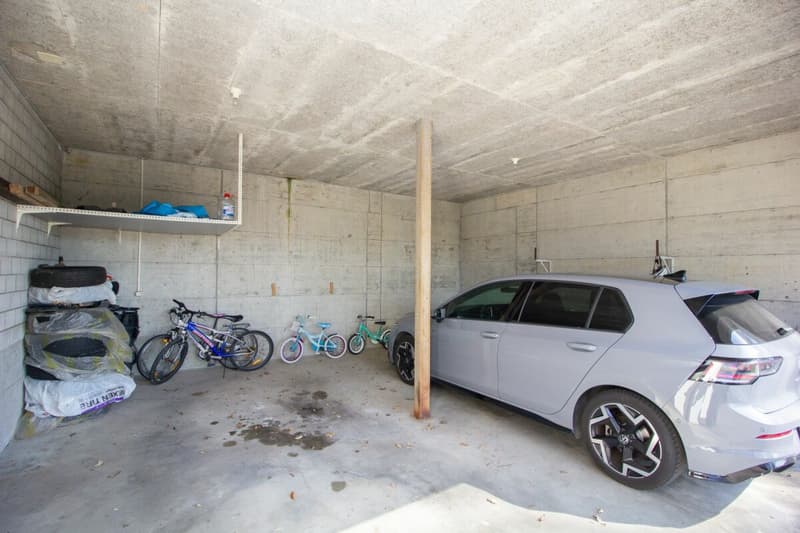 Offene Doppel-Garage