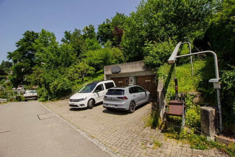 Parkplatz mit Sessellift