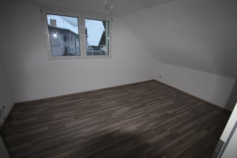 Zu verkaufen MFH mit 4 Wohnungen frisch saniert (13)