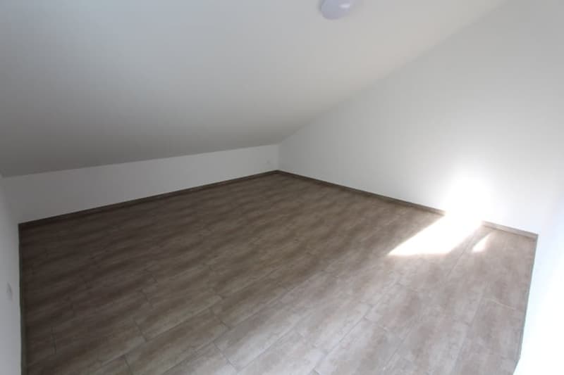 3.5 Zi-Wohnung mit Balkon und Eigenen Waschturm (8)