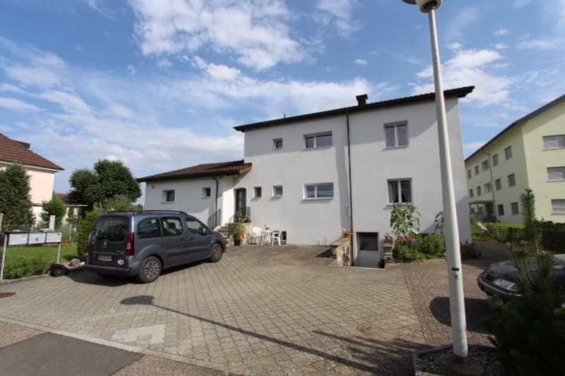 In affitto appartamento 4.5 locali con balcone (1)