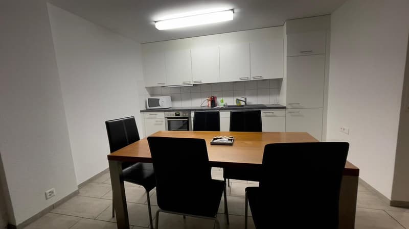 To rent: Furnished, ground floor 2.5 rooms with private washing room, wheelchair accessible (4)
