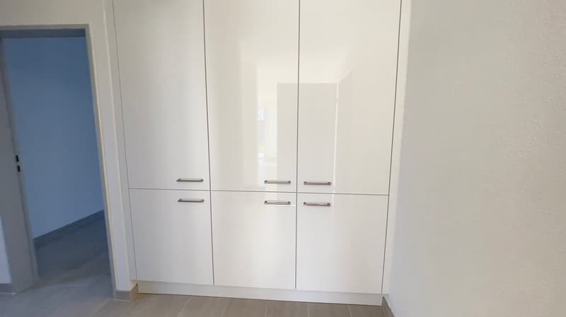 Zu vermieten per 01.05.2025 nach Vereinbarung 4.5 Zi-Wohnung mit Balkon (13)