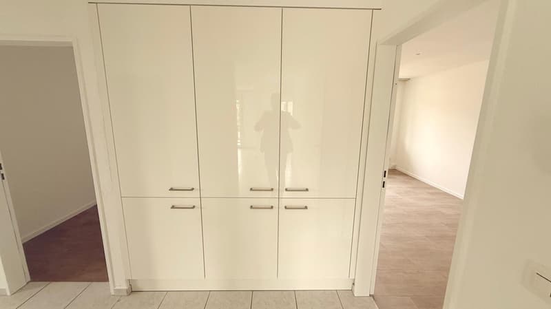 Zu vermieten per sofort oder nach Vereinbarung 3.5 Zi-Wohnung mit 2 Balkone (20)