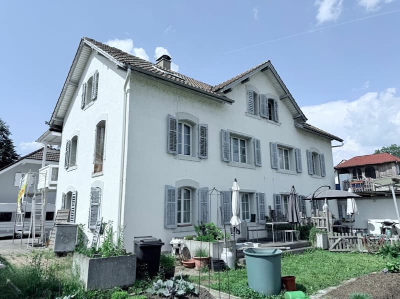 Interesting multi-family house with 5% return - VP negotiable (1)
