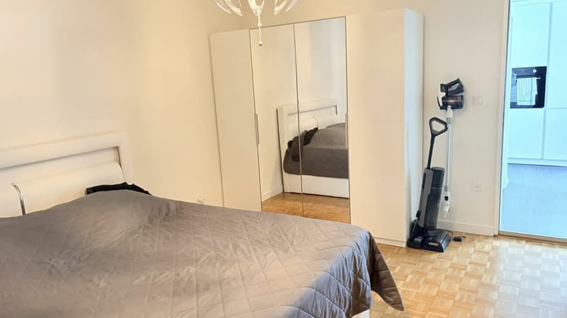 Attraktives Zweifamilienhaus in der Zone W3 (17)