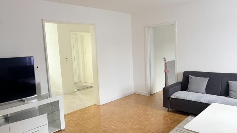 Attraktives Zweifamilienhaus in der Zone W3 (15)