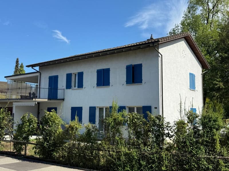 Attraktives Zweifamilienhaus in der Zone W3 (1)