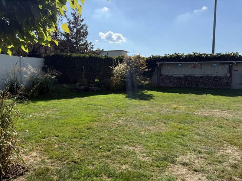 Renoviertes Einfamilienhaus mit einem Wintergarten (13)