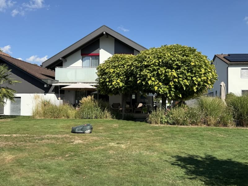 Renoviertes Einfamilienhaus mit einem Wintergarten (1)