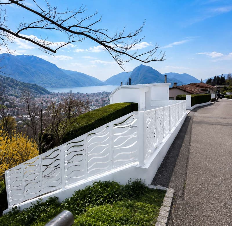 Lugano - Prestigious villa with lake view and refined outdoor spaces (3)