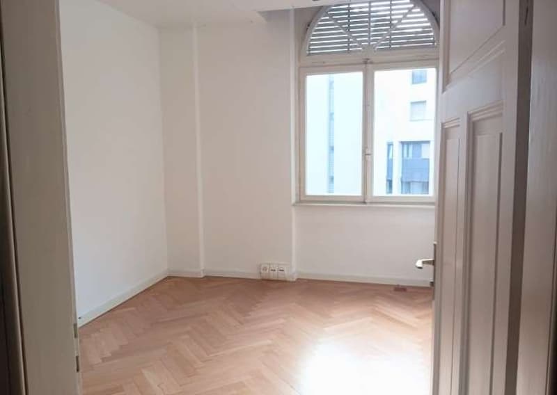 HISTORIC OFFICE IN LUGANO LORETO (6)