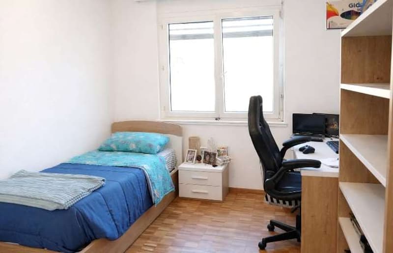 Helles 4,5-Zimmer-Wohnung in ruhiger Wohngegend (9)