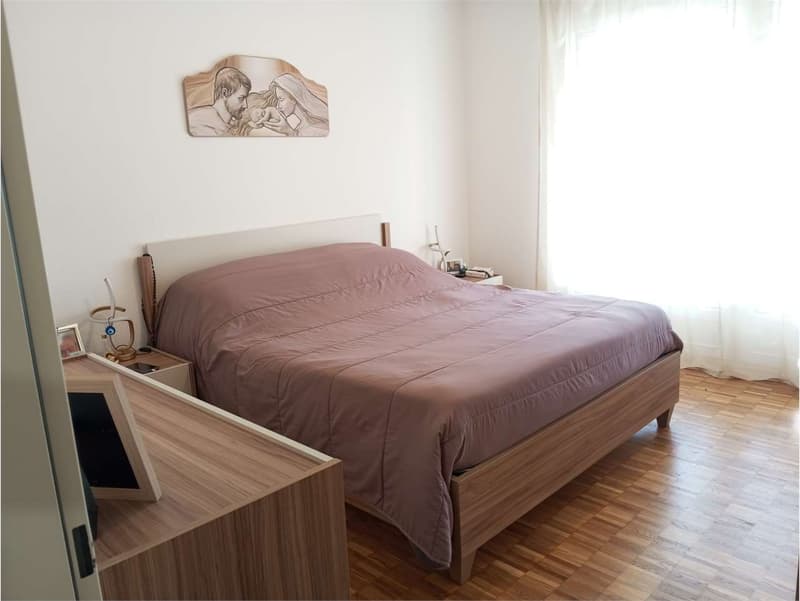 Helles 4,5-Zimmer-Wohnung in ruhiger Wohngegend (7)