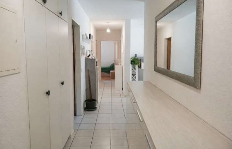 Helles 4,5-Zimmer-Wohnung in ruhiger Wohngegend (6)