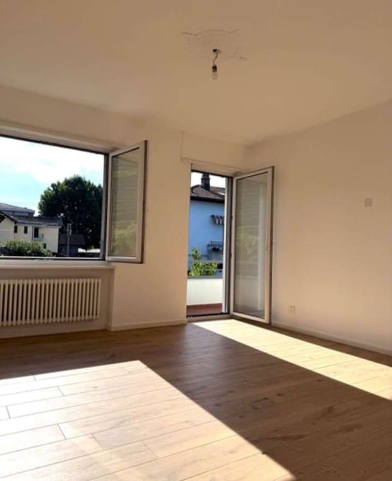 BRIGHT 3.5-ROOM APARTMENT WITH GARDEN IN COLDRERIO (2)