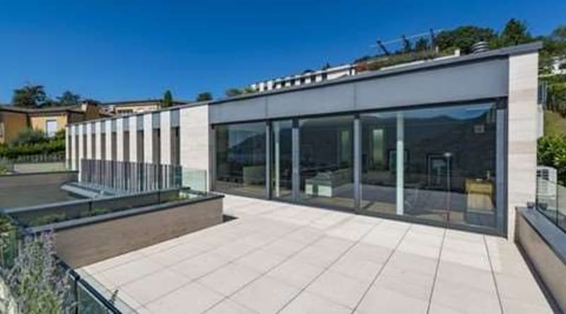 Modern attic with large panoramic terrace and lake view - Lugano (2)