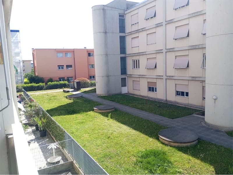 LAMONE - 3.5 Zimmer renoviert mit Balkon und Autoabstellplatz (8)