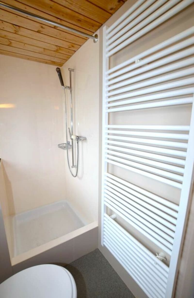 Frisch renovierte 2 Zimmer Wohnung (6)