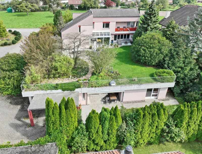 Maison individuelle 7 1/2 pièces avec appartement séparé 5 ½ pièces - Vivre avec une vue dégagée - maison individuelle avec appartement séparé près du lac de Hallwil (2)