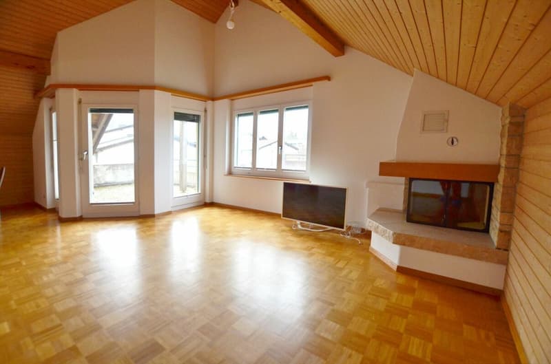 Appartamento in proprietà di 3 1/2 locali con 1 posto auto in parcheggio sotterraneo, concept di stanza confortevole per una vita accogliente (2)