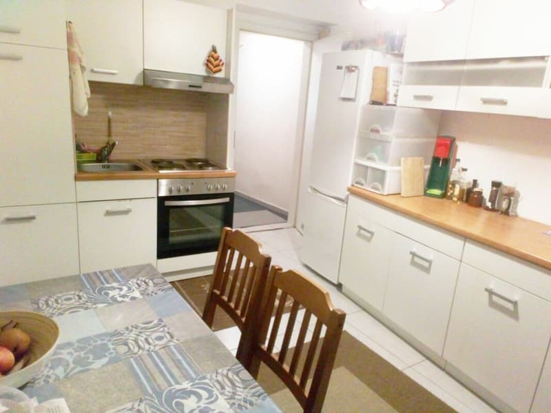 Furnished shared apartment room for rent. Central in Bremgarten (3)
