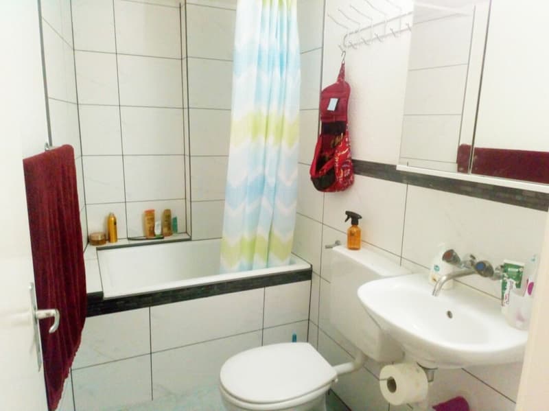 Furnished shared apartment room for rent. Central in Bremgarten (4)