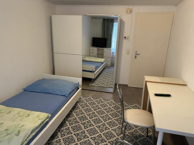 Furnished shared apartment room for rent. Central in Bremgarten (1)