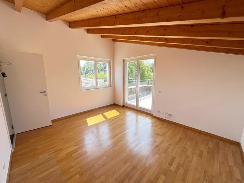 Einfamilienhaus in Stabio zu verkaufen – 4 Zimmer mit Balkon und grünem Blick (21)
