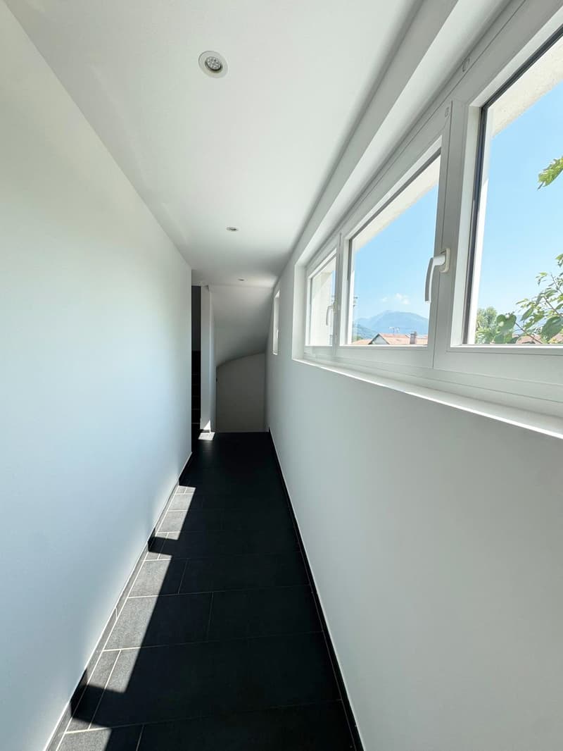 Einfamilienhaus in Stabio zu verkaufen – 4 Zimmer mit Balkon und grünem Blick (17)