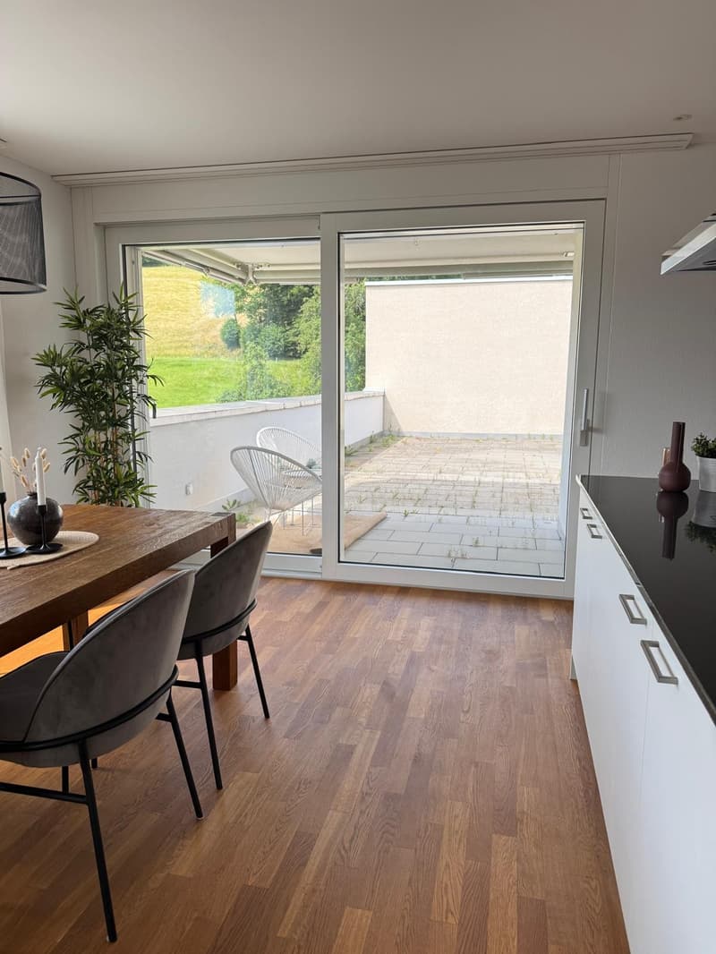 Exclusive 3.5-room apartment on the 2nd floor with a panoramic view of the greenery (7)