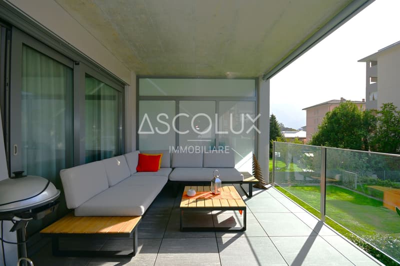 Luminoso appartamento di 1.5 locali con ampia terrazza coperta / Helle 1.5 Zimmer-Wohnung mit großer überdachter Terrasse (2)